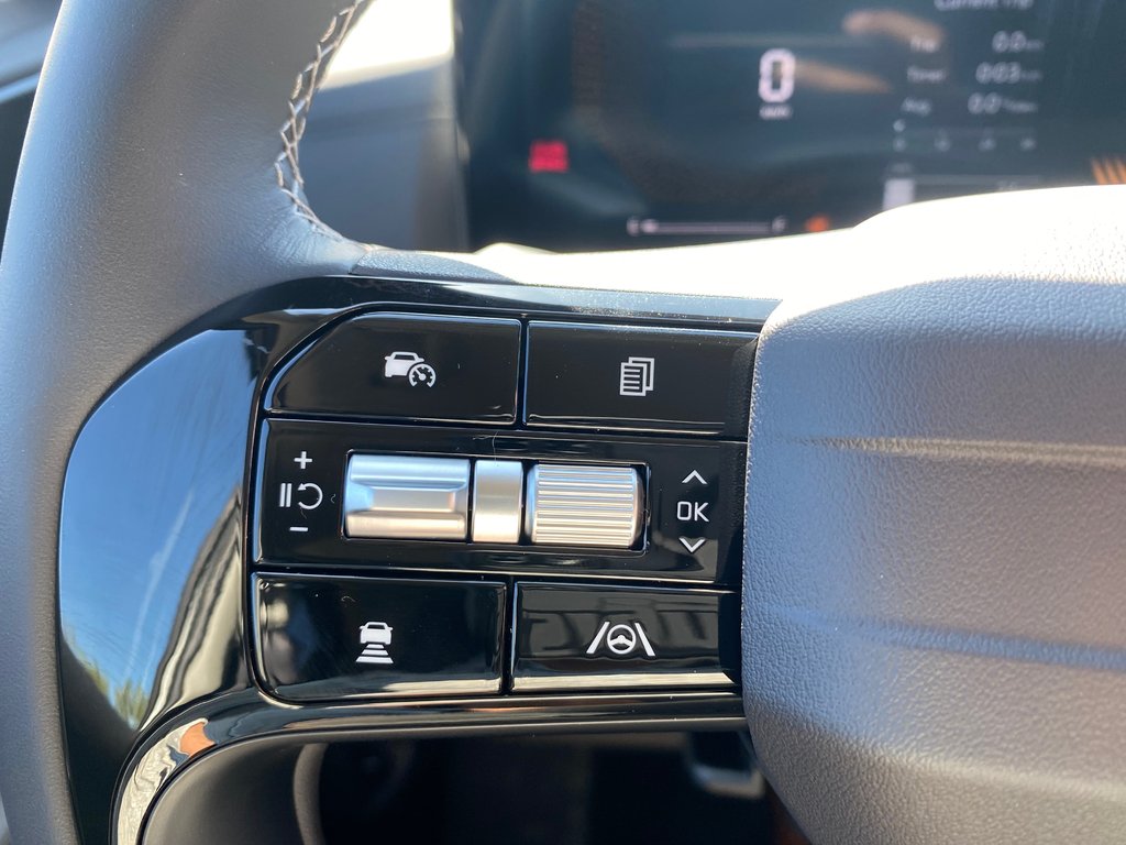 2027 Kia Carnival LX | Nav | 8-Pass | Cam | USB | Warranty to 2031 in Amherst, Nova Scotia - 31 - w1024h768px