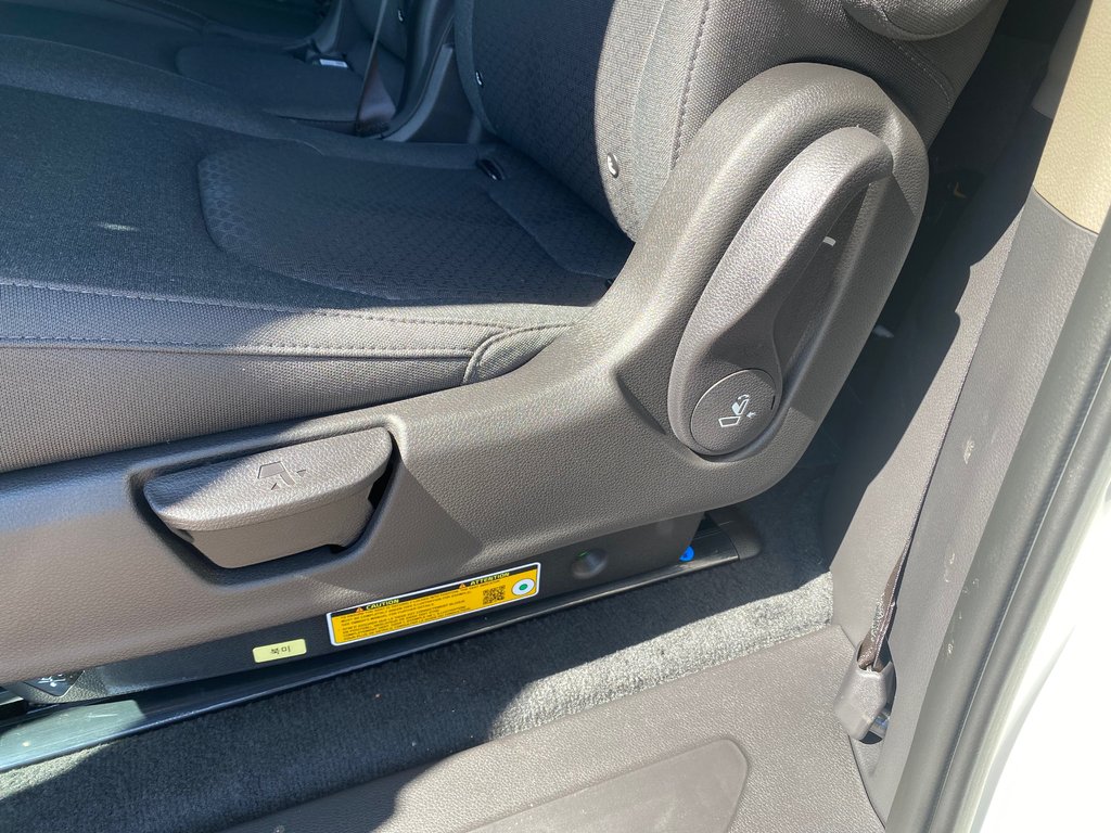 2027 Kia Carnival LX | Nav | 8-Pass | Cam | USB | Warranty to 2031 in Amherst, Nova Scotia - 43 - w1024h768px