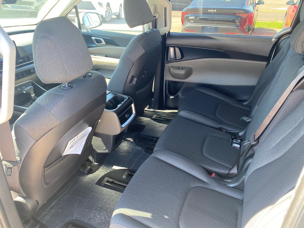 2027 Kia Carnival LX | Nav | 8-Pass | Cam | USB | Warranty to 2031 in Amherst, Nova Scotia - 44 - w1024h768px