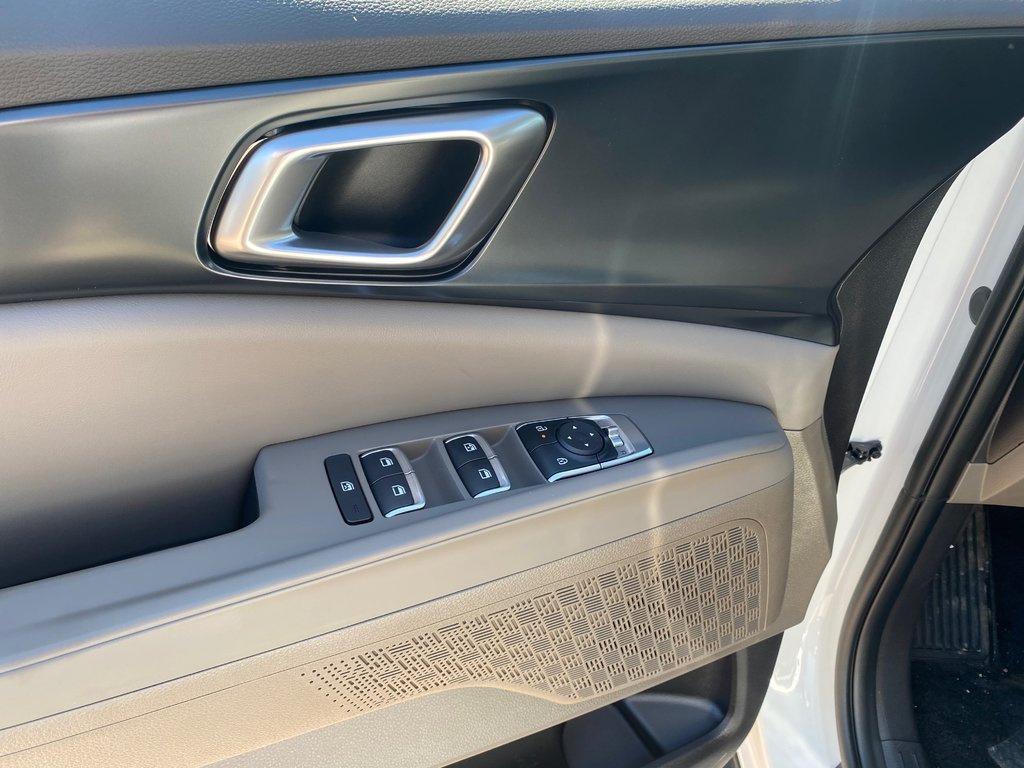 2027 Kia Carnival LX | Nav | 8-Pass | Cam | USB | Warranty to 2031 in Amherst, Nova Scotia - 24 - w1024h768px