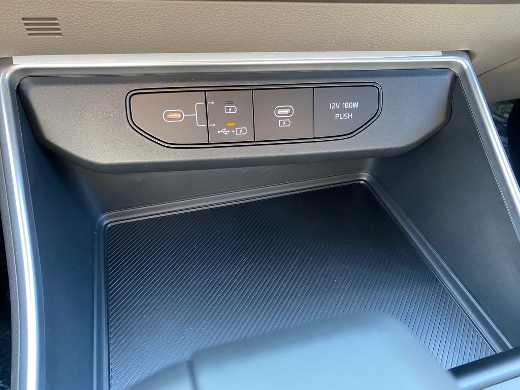 2027 Kia Carnival LX | Nav | 8-Pass | Cam | USB | Warranty to 2031 in Amherst, Nova Scotia - 37 - w1024h768px