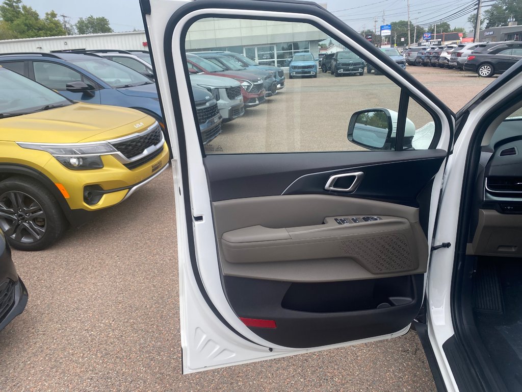 Kia Carnival LX | Nav | 8-Pass | Cam | USB | Warranty to 2031 2027 à Amherst, Nouvelle-Écosse - 10 - w1024h768px