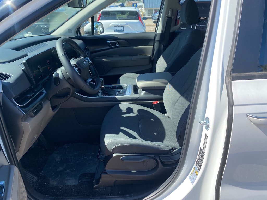 2027 Kia Carnival LX | Nav | 8-Pass | Cam | USB | Warranty to 2031 in Amherst, Nova Scotia - 25 - w1024h768px