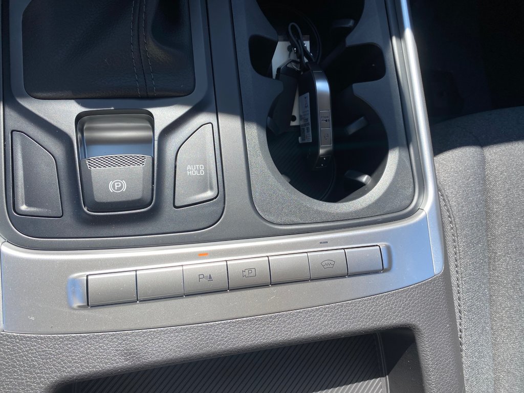 2027 Kia Carnival LX | Nav | 8-Pass | Cam | USB | Warranty to 2031 in Amherst, Nova Scotia - 40 - w1024h768px