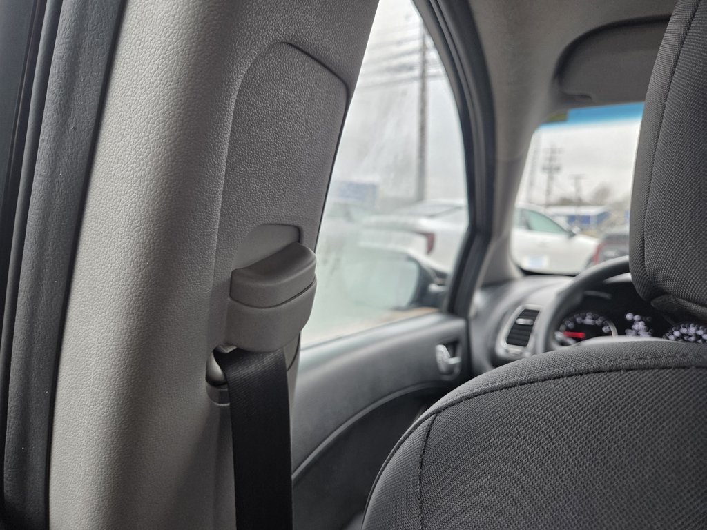 2017 Kia Forte 5-Door EX | Cam | USB | HtdSeats | Bluetooth | Keyless in Bridgewater, New Brunswick - 51 - w1024h768px