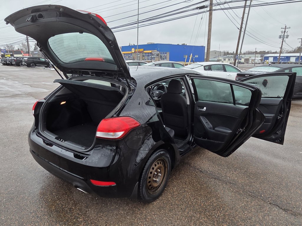 2017 Kia Forte 5-Door EX | Cam | USB | HtdSeats | Bluetooth | Keyless in Bridgewater, New Brunswick - 96 - w1024h768px