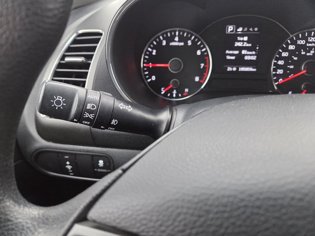 2017 Kia Forte 5-Door EX | Cam | USB | HtdSeats | Bluetooth | Keyless in Bridgewater, New Brunswick - 24 - w1024h768px