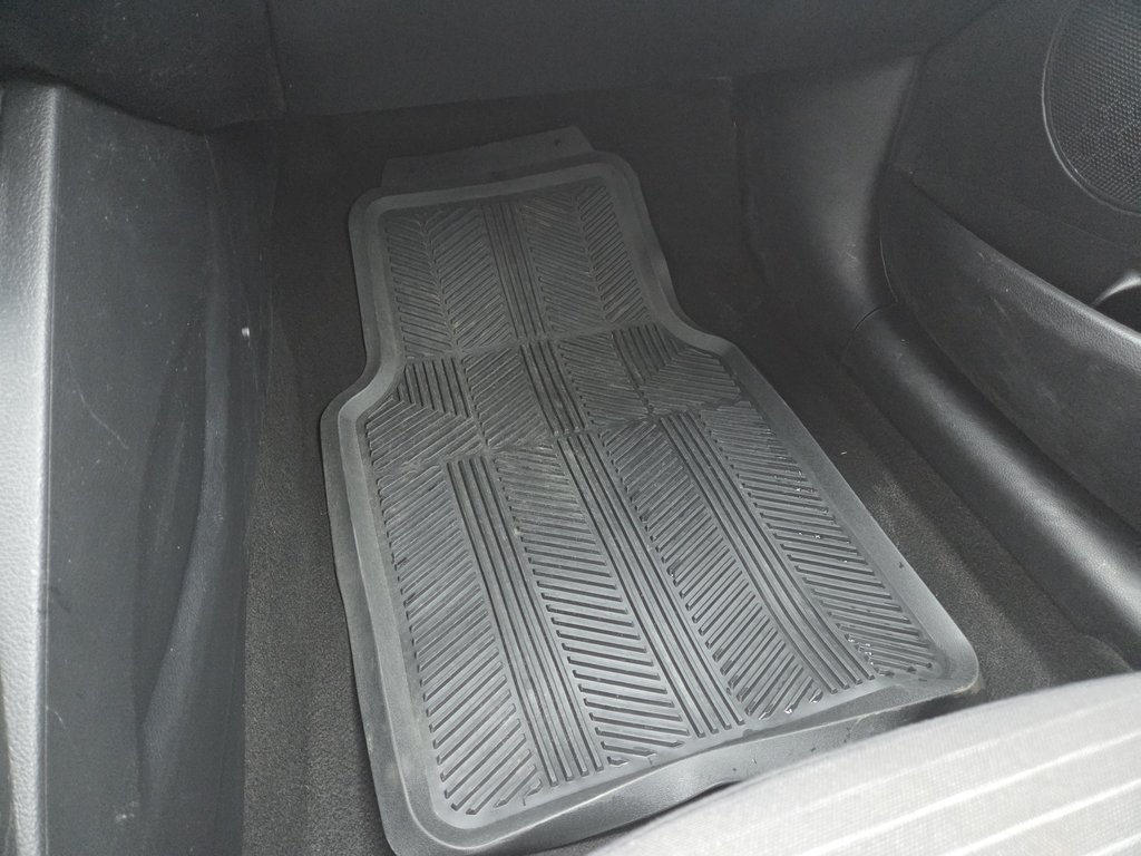 2017 Kia Forte 5-Door EX | Cam | USB | HtdSeats | Bluetooth | Keyless in Bridgewater, New Brunswick - 29 - w1024h768px