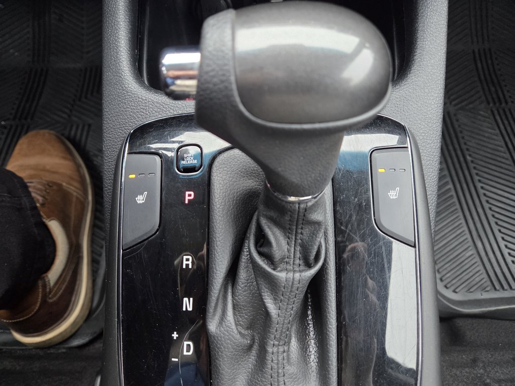 2017 Kia Forte 5-Door EX | Cam | USB | HtdSeats | Bluetooth | Keyless in Bridgewater, New Brunswick - 40 - w1024h768px