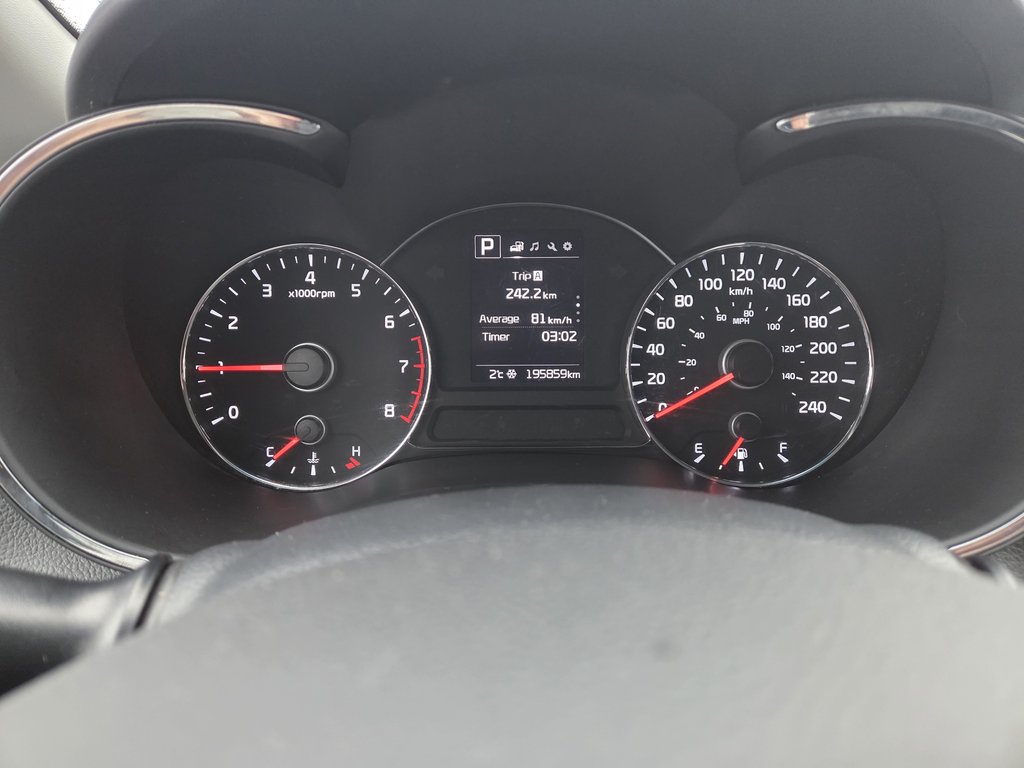 2017 Kia Forte 5-Door EX | Cam | USB | HtdSeats | Bluetooth | Keyless in Bridgewater, New Brunswick - 30 - w1024h768px