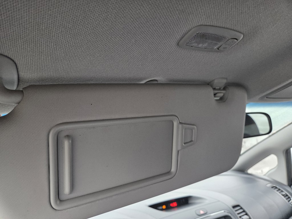 2017 Kia Forte 5-Door EX | Cam | USB | HtdSeats | Bluetooth | Keyless in Bridgewater, New Brunswick - 37 - w1024h768px