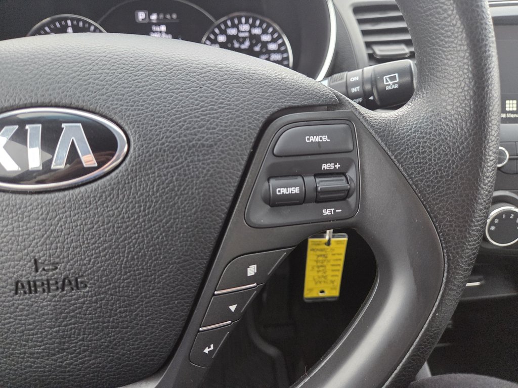 2017 Kia Forte 5-Door EX | Cam | USB | HtdSeats | Bluetooth | Keyless in Bridgewater, New Brunswick - 23 - w1024h768px