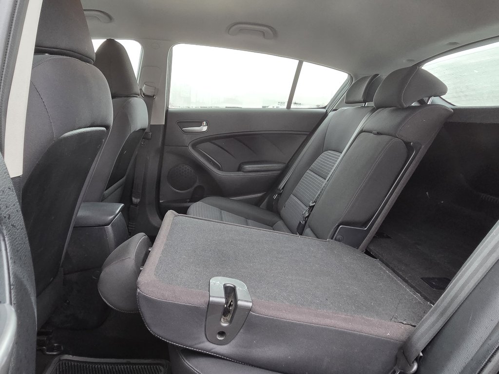 2017 Kia Forte 5-Door EX | Cam | USB | HtdSeats | Bluetooth | Keyless in Bridgewater, New Brunswick - 76 - w1024h768px