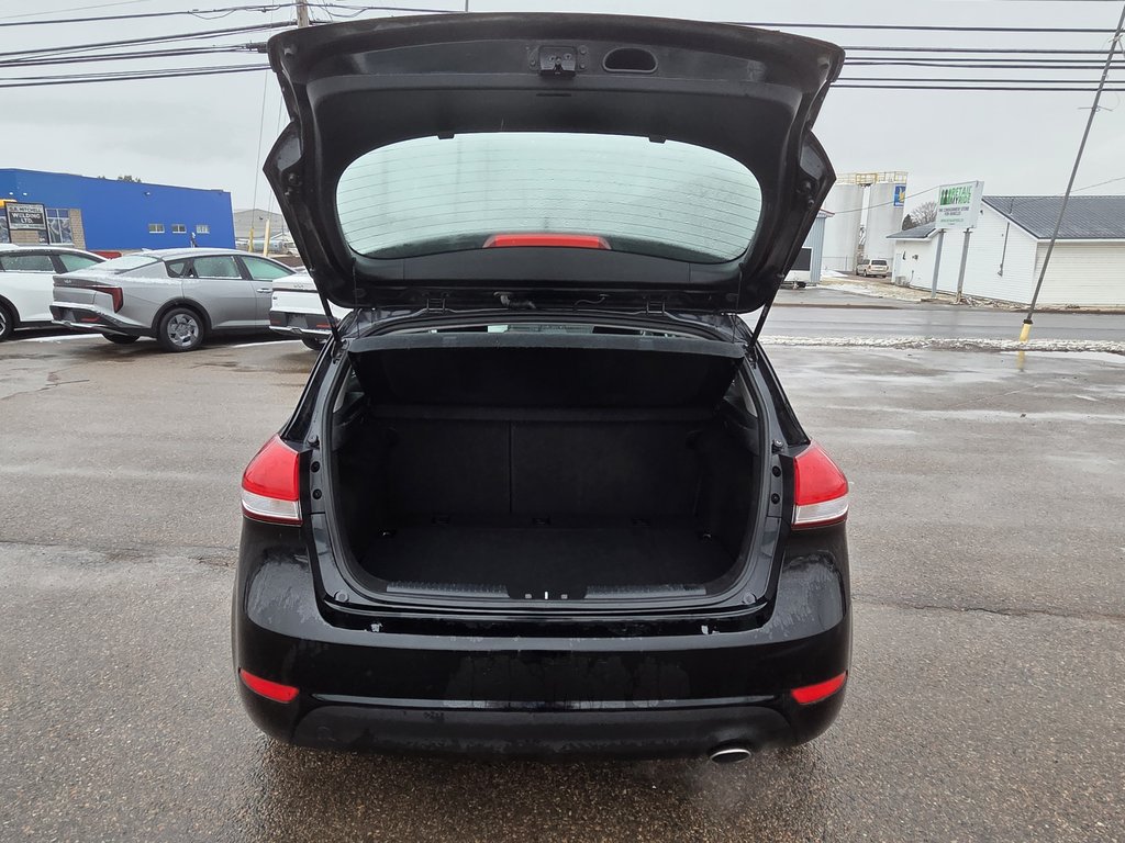 2017 Kia Forte 5-Door EX | Cam | USB | HtdSeats | Bluetooth | Keyless in Bridgewater, New Brunswick - 72 - w1024h768px