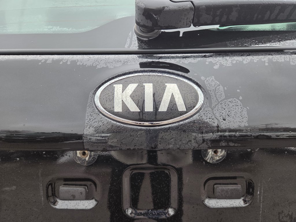 2017 Kia Forte 5-Door EX | Cam | USB | HtdSeats | Bluetooth | Keyless in Bridgewater, New Brunswick - 13 - w1024h768px