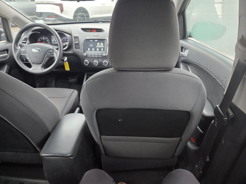 2017 Kia Forte 5-Door EX | Cam | USB | HtdSeats | Bluetooth | Keyless in Bridgewater, New Brunswick - 84 - w1024h768px