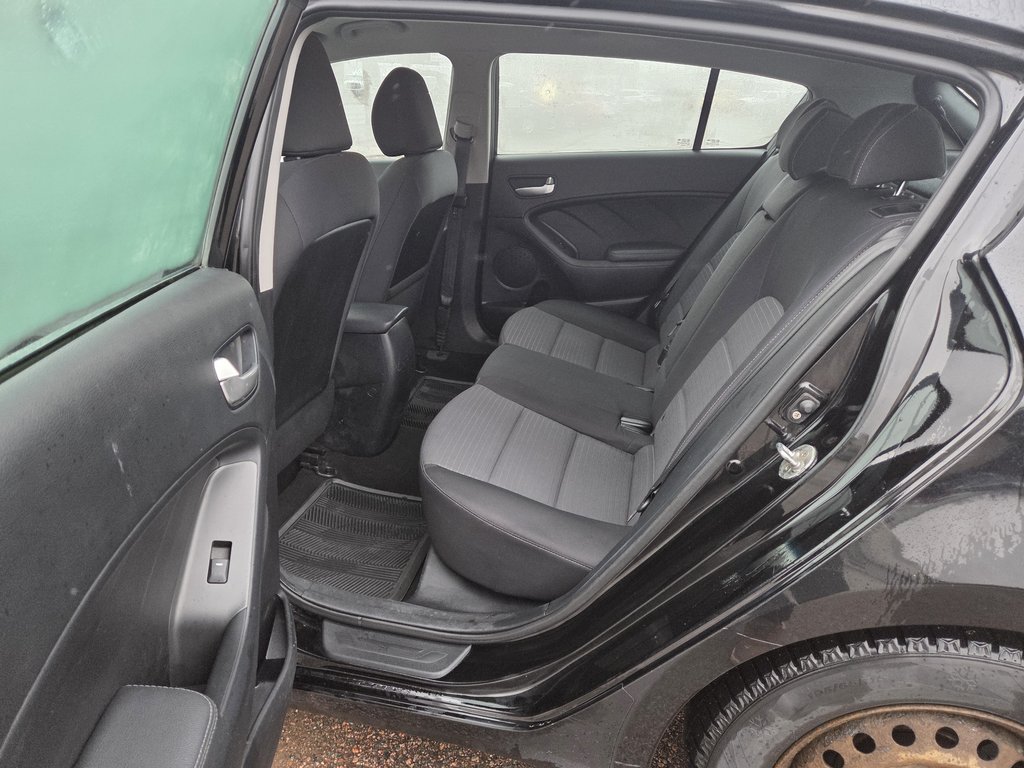 2017 Kia Forte 5-Door EX | Cam | USB | HtdSeats | Bluetooth | Keyless in Bridgewater, New Brunswick - 78 - w1024h768px