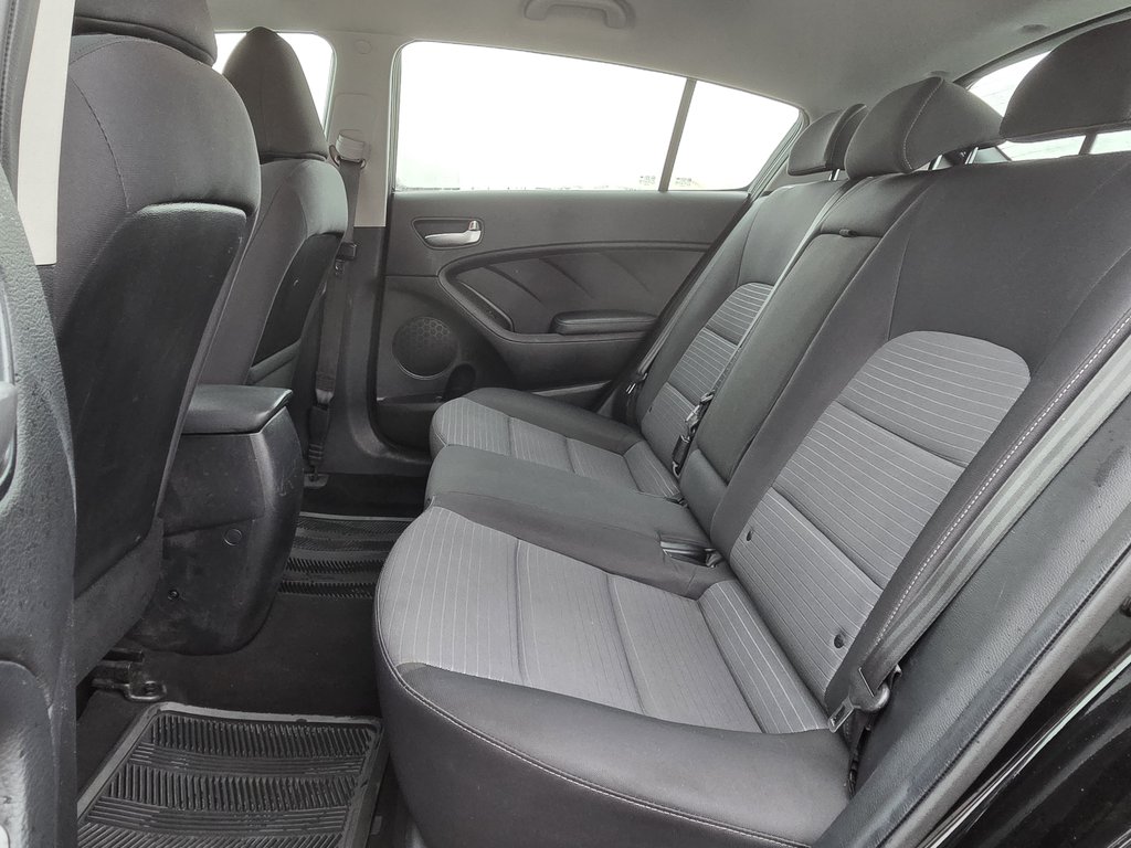 2017 Kia Forte 5-Door EX | Cam | USB | HtdSeats | Bluetooth | Keyless in Bridgewater, New Brunswick - 47 - w1024h768px