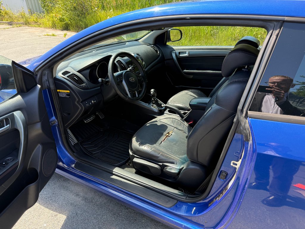 2012 Kia Forte Koup SX | Leather | SunRoof | Cam l USB | Bluetooth in Hebbville, Nova Scotia - 18 - w1024h768px