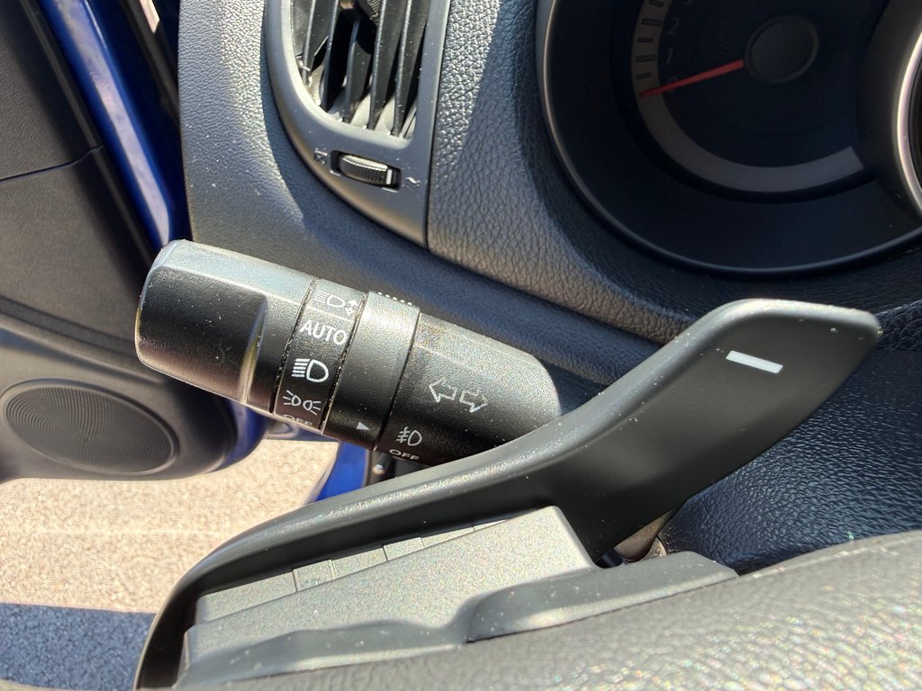 2012 Kia Forte Koup SX | Leather | SunRoof | Cam l USB | Bluetooth in Hebbville, Nova Scotia - 27 - w1024h768px