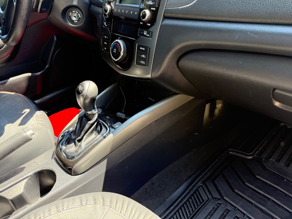 2012 Kia Forte Koup SX | Leather | SunRoof | Cam l USB | Bluetooth in Hebbville, Nova Scotia - 50 - w1024h768px