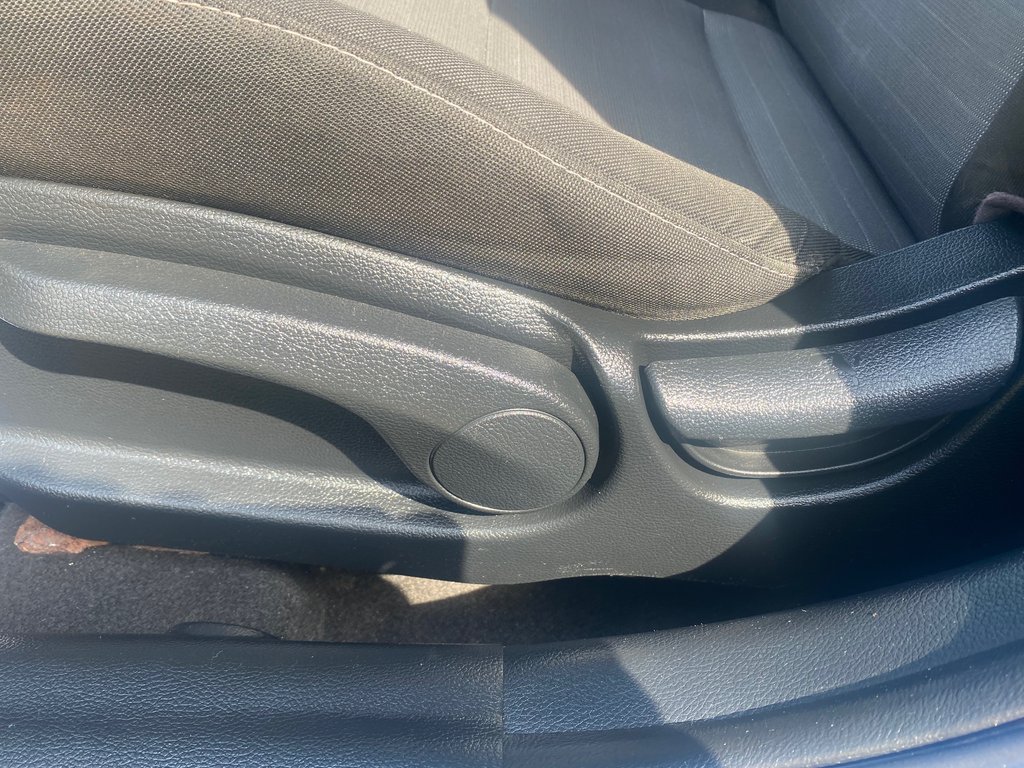 2014 Kia FORTE LX+ | USB | Bluetooth | Keyless | Cruise in Amherst, Nova Scotia - 45 - w1024h768px