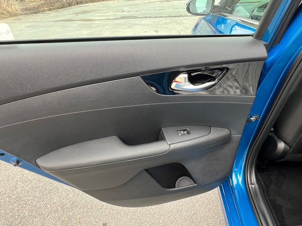 2021 Kia Forte EX | Cam | USB | HtdSeats | Warranty to 2026 in Amherst, Nova Scotia - 45 - w1024h768px