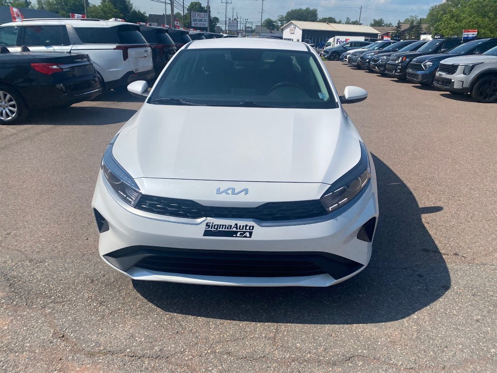 2023 Kia Forte LX | Cam | USB | HtdSeats | Warranty to 2028 in Amherst, Nova Scotia - 4 - w1024h768px