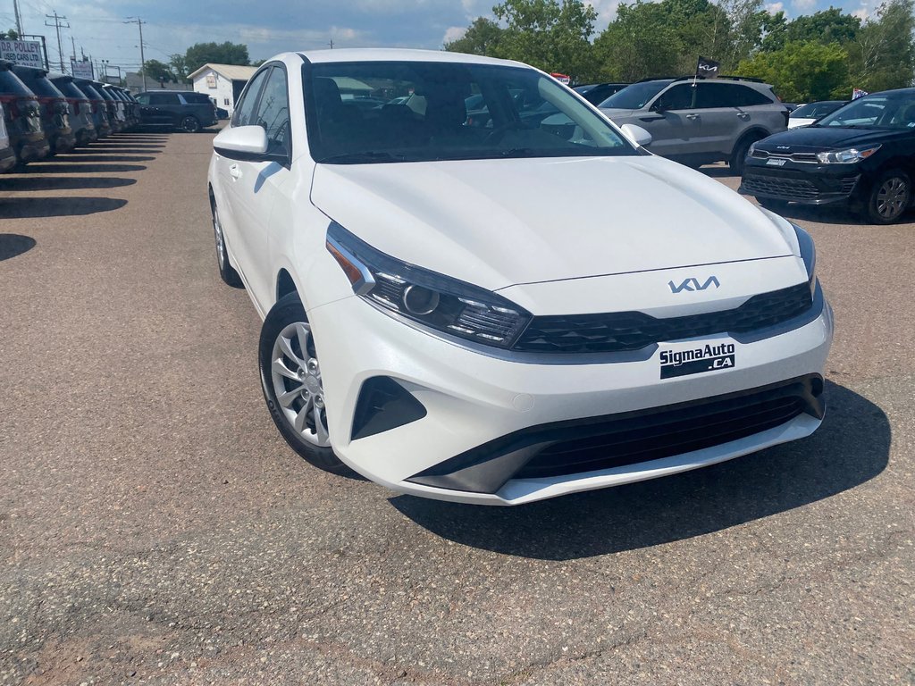 2023 Kia Forte LX | Cam | USB | HtdSeats | Warranty to 2028 in Amherst, Nova Scotia - 2 - w1024h768px