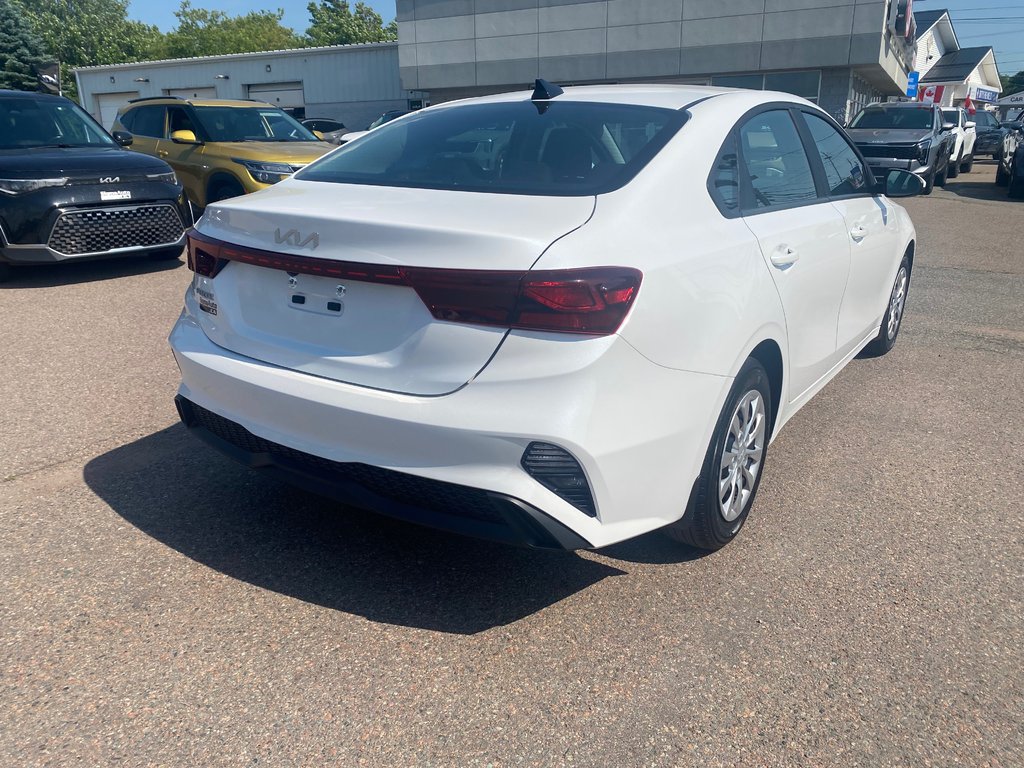 2023 Kia Forte LX | Cam | USB | HtdSeats | Warranty to 2028 in Amherst, Nova Scotia - 12 - w1024h768px