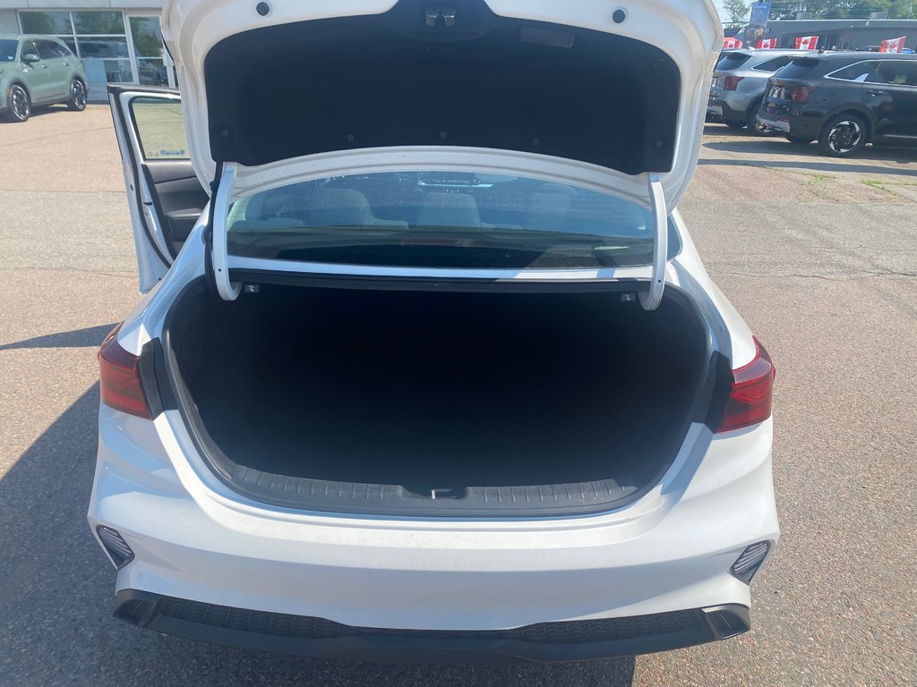 2023 Kia Forte LX | Cam | USB | HtdSeats | Warranty to 2028 in Amherst, Nova Scotia - 51 - w1024h768px