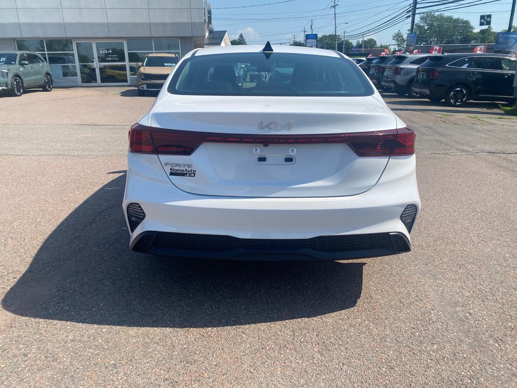 2023 Kia Forte LX | Cam | USB | HtdSeats | Warranty to 2028 in Amherst, Nova Scotia - 11 - w1024h768px