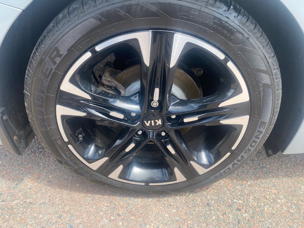 2021 Kia K5 GT Line | Leather | Roof | Nav | Cam | Bluetooth in Amherst, Nova Scotia - 10 - w1024h768px
