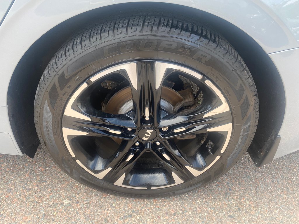 2021 Kia K5 GT Line | Leather | Roof | Nav | Cam | Bluetooth in Amherst, Nova Scotia - 11 - w1024h768px