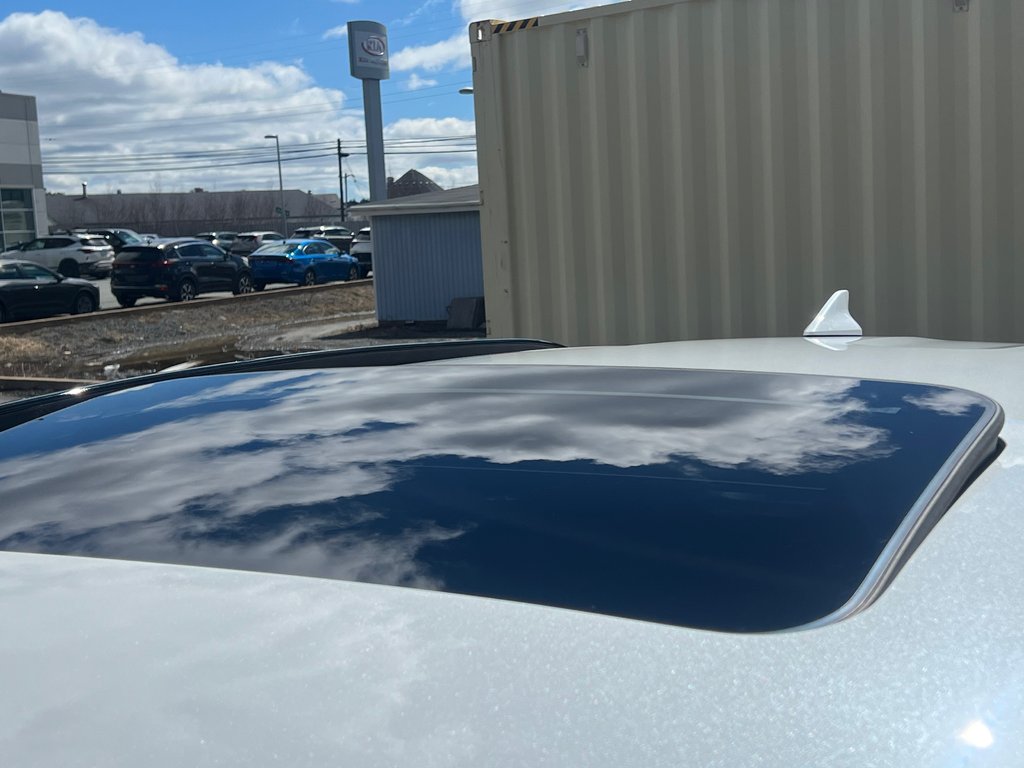 2025 Kia Niro SX | Leather | Roof | Nav | Warranty to 2033 in Hebbville, Nova Scotia - 15 - w1024h768px