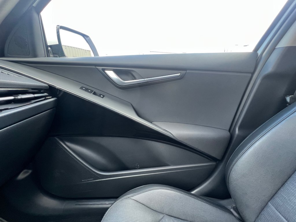 2025 Kia Niro SX | Leather | Roof | Nav | Warranty to 2033 in Hebbville, Nova Scotia - 46 - w1024h768px
