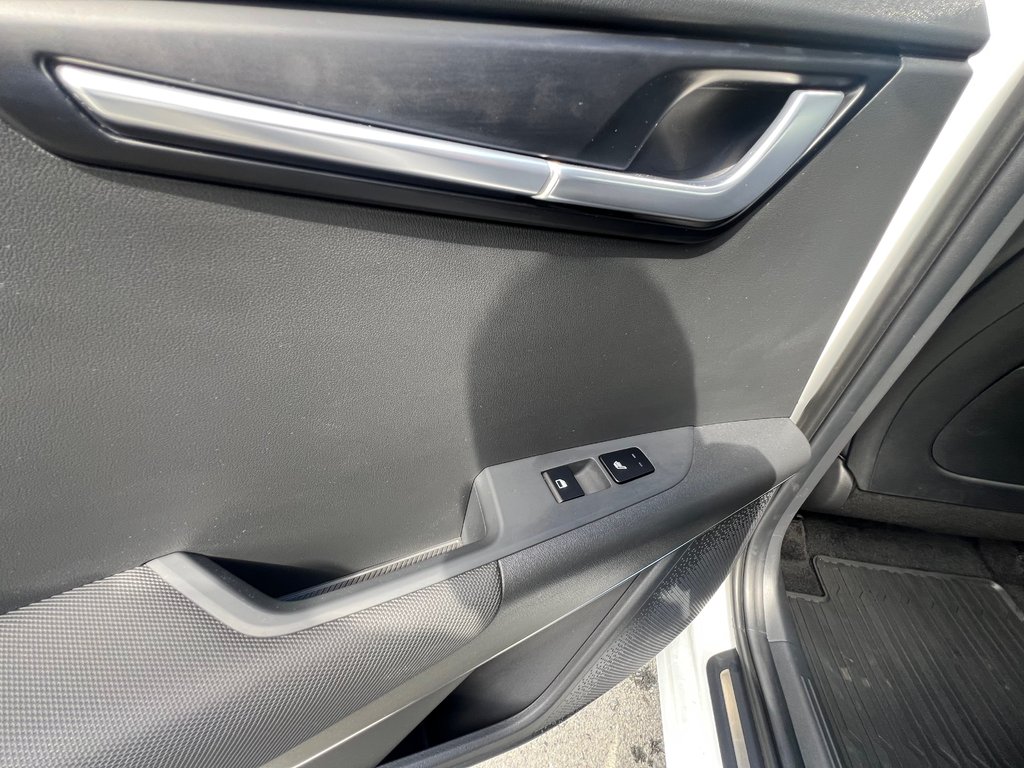 2025 Kia Niro SX | Leather | Roof | Nav | Warranty to 2033 in Hebbville, Nova Scotia - 55 - w1024h768px