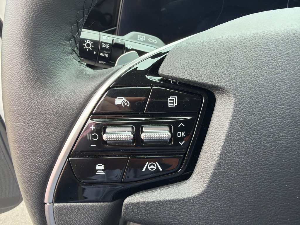 2025 Kia NIRO SX | HEV | Leather | Nav | Roof | Warranty to 2033 in Amherst, Nova Scotia - 32 - w1024h768px