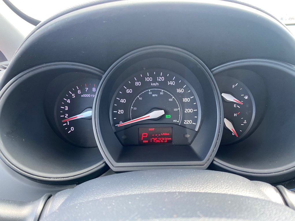 Kia Rio LX+ | USB | XM | Bluetooth | Cruise | Keyless 2016 à Amherst, Nouvelle-Écosse - 15 - w1024h768px