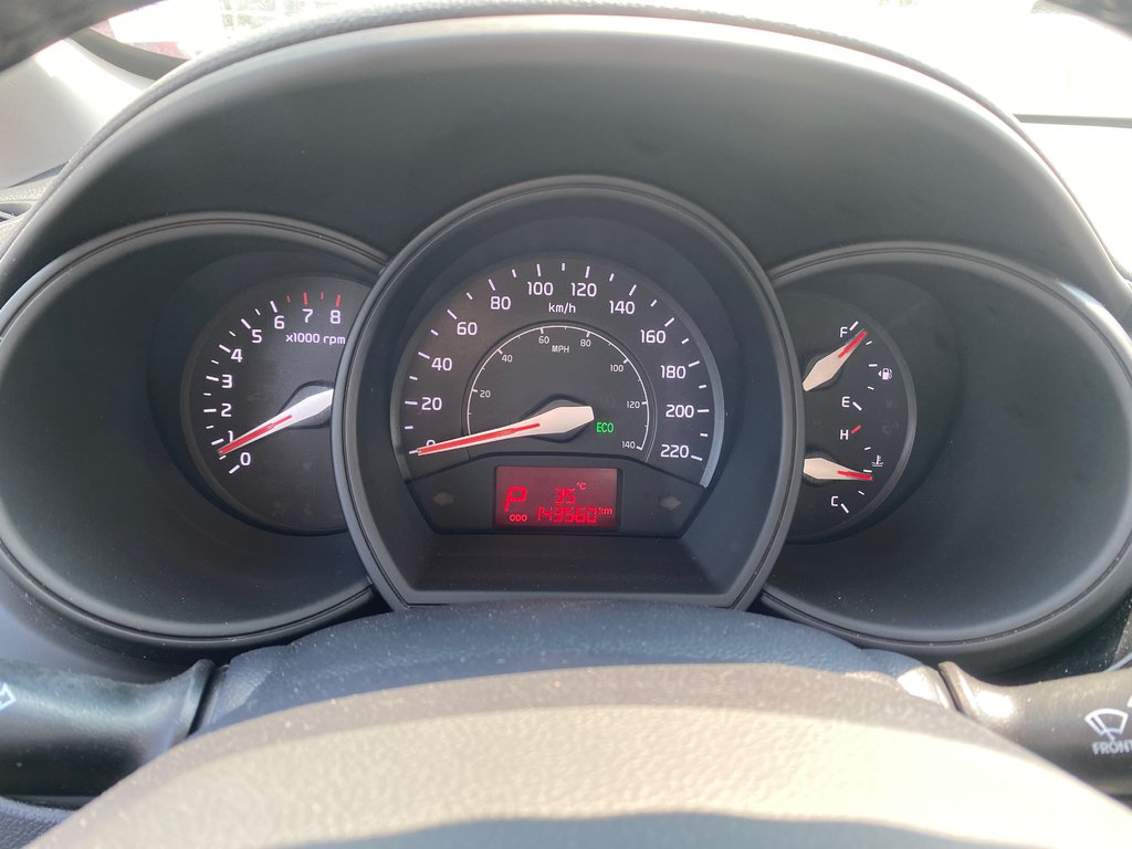 2017 Kia RIO EX | 6-Spd | SunRoof | Cam | USB | Bluetooth | XM in Amherst, Nova Scotia - 26 - w1024h768px