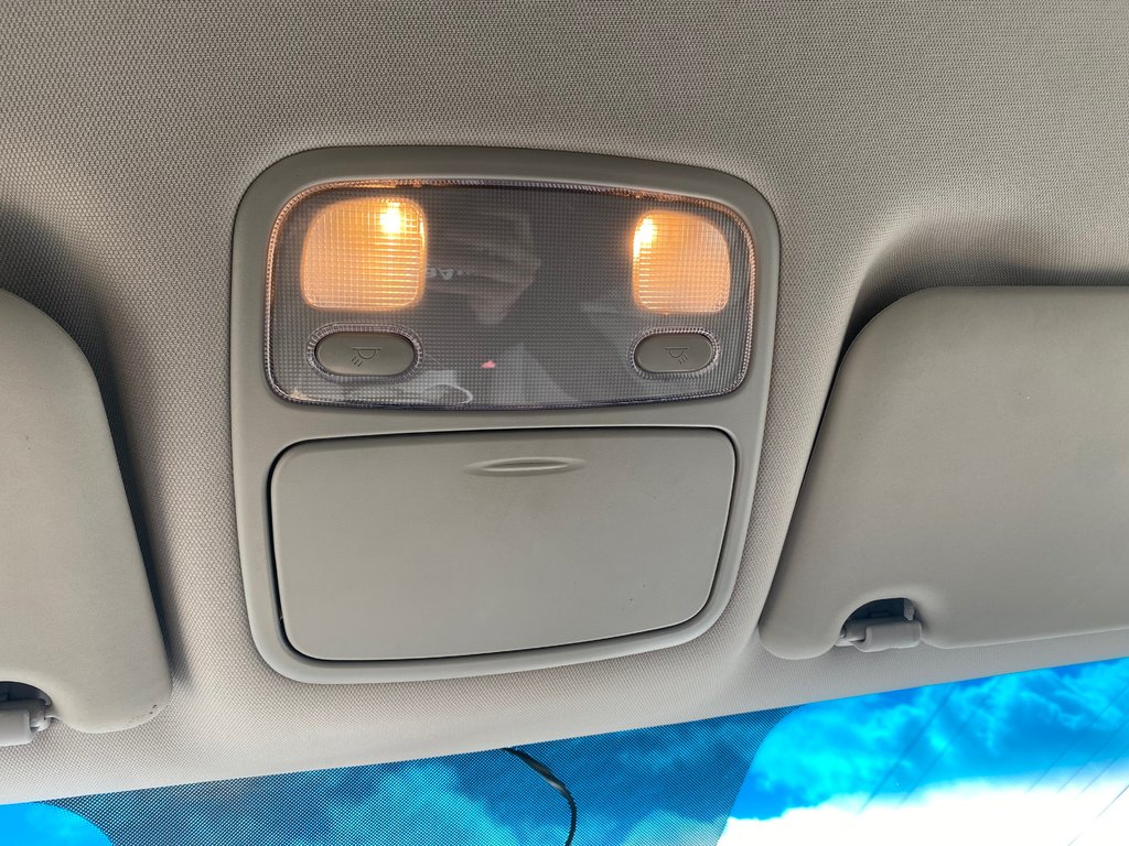 Kia Rondo EX | USB | HtdSeats | Bluetooth | Keyless | Cruise 2011 à Amherst, Nouvelle-Écosse - 84 - w1024h768px