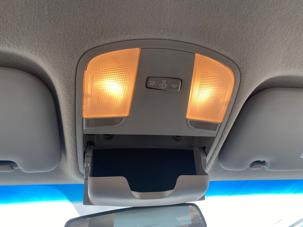 Kia Rondo EX | USB | HtdSeats | Bluetooth | Keyless | Cruise 2011 à Amherst, Nouvelle-Écosse - 27 - w1024h768px