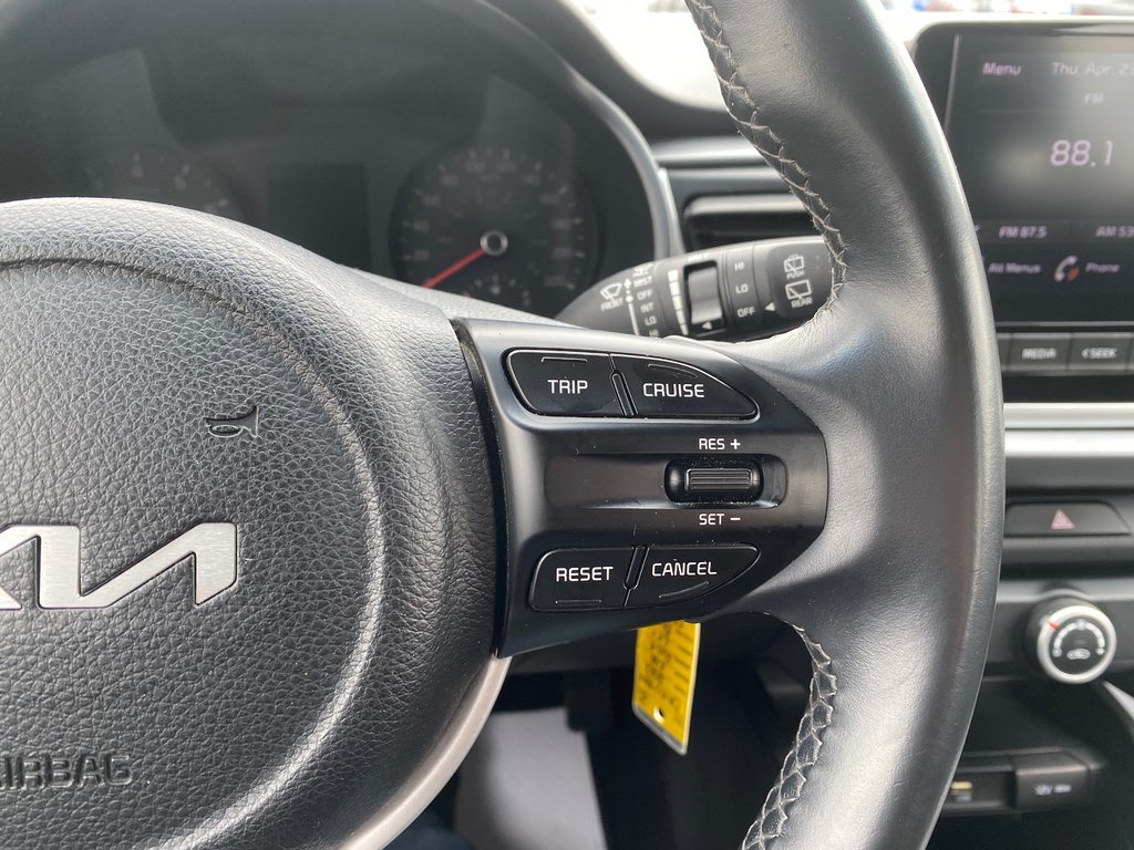 Kia Rondo EX | USB | HtdSeats | Bluetooth | Keyless | Cruise 2011 à Amherst, Nouvelle-Écosse - 37 - w1024h768px
