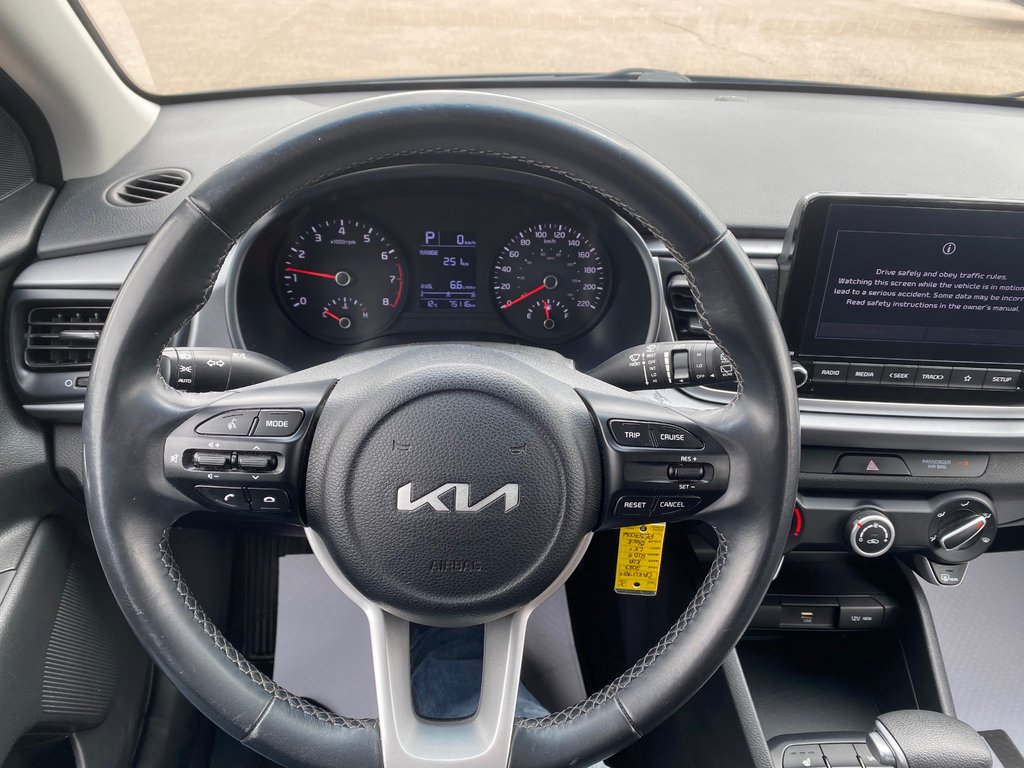 Kia Rondo EX | USB | HtdSeats | Bluetooth | Keyless | Cruise 2011 à Amherst, Nouvelle-Écosse - 38 - w1024h768px