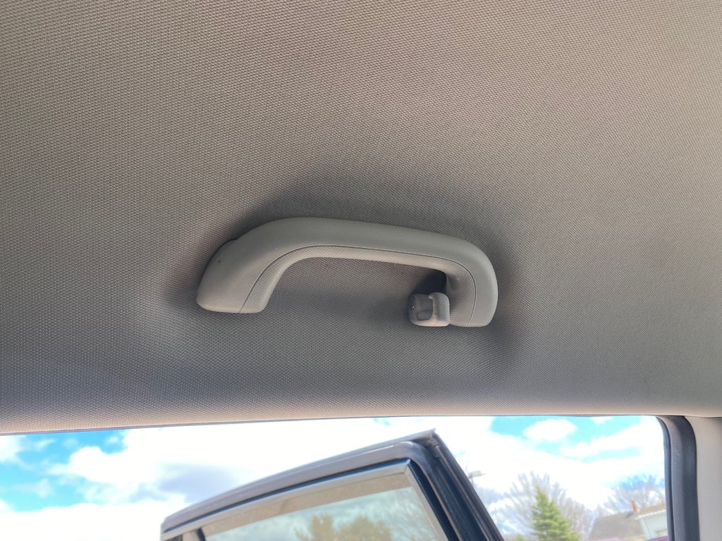 Kia Rondo EX | USB | HtdSeats | Bluetooth | Keyless | Cruise 2011 à Amherst, Nouvelle-Écosse - 92 - w1024h768px