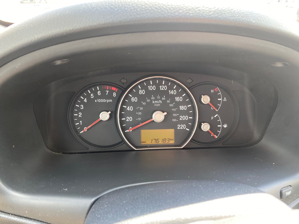Kia Rondo EX | USB | HtdSeats | Bluetooth | Keyless | Cruise 2011 à Amherst, Nouvelle-Écosse - 71 - w1024h768px