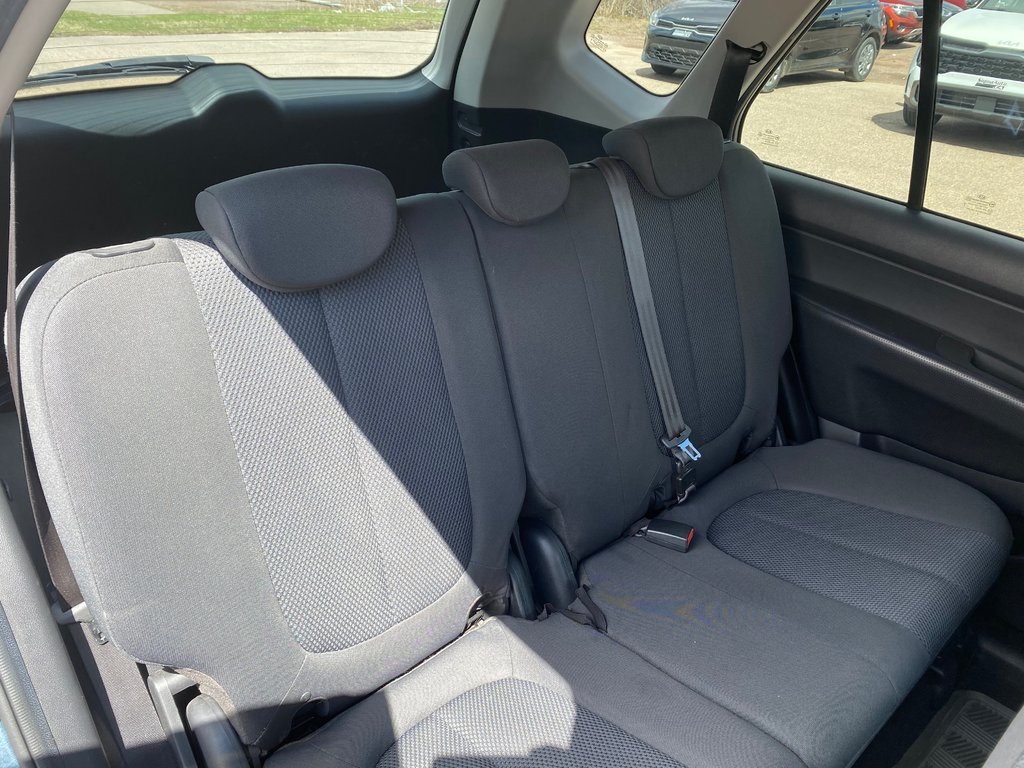 Kia Rondo EX | USB | HtdSeats | Bluetooth | Keyless | Cruise 2011 à Amherst, Nouvelle-Écosse - 102 - w1024h768px