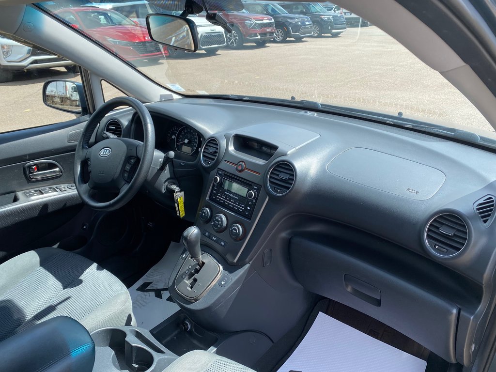 Kia Rondo EX | USB | HtdSeats | Bluetooth | Keyless | Cruise 2011 à Amherst, Nouvelle-Écosse - 107 - w1024h768px