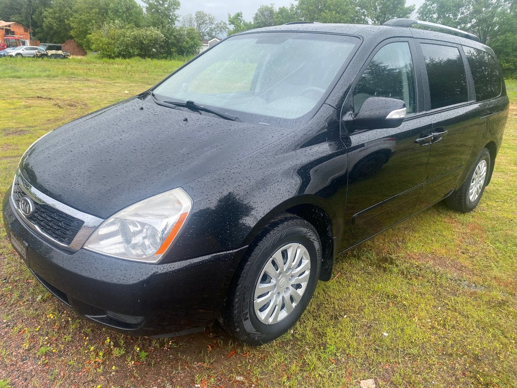 2012 Kia SEDONA LX | 7-Pass | USB | Bluetooth | Keyless | Cruise in Amherst, Nova Scotia - 3 - w1024h768px
