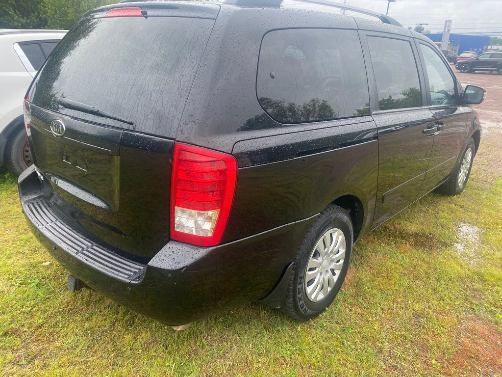 2012 Kia SEDONA LX | 7-Pass | USB | Bluetooth | Keyless | Cruise in Amherst, Nova Scotia - 6 - w1024h768px